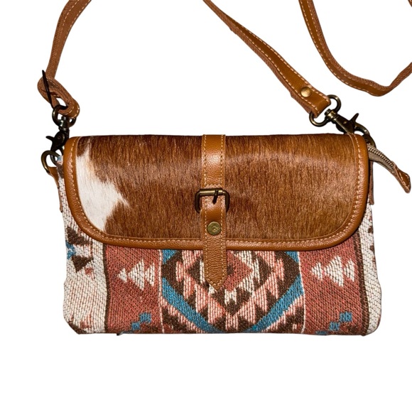Myra Brown Leather Crossbody Bag - Picture 2 of 4